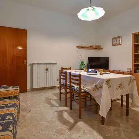 Appartement Stunning In With Wifi Giarre