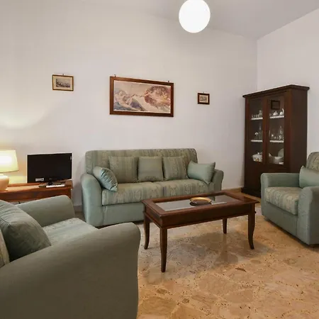 Stunning In With Wifi Giarre